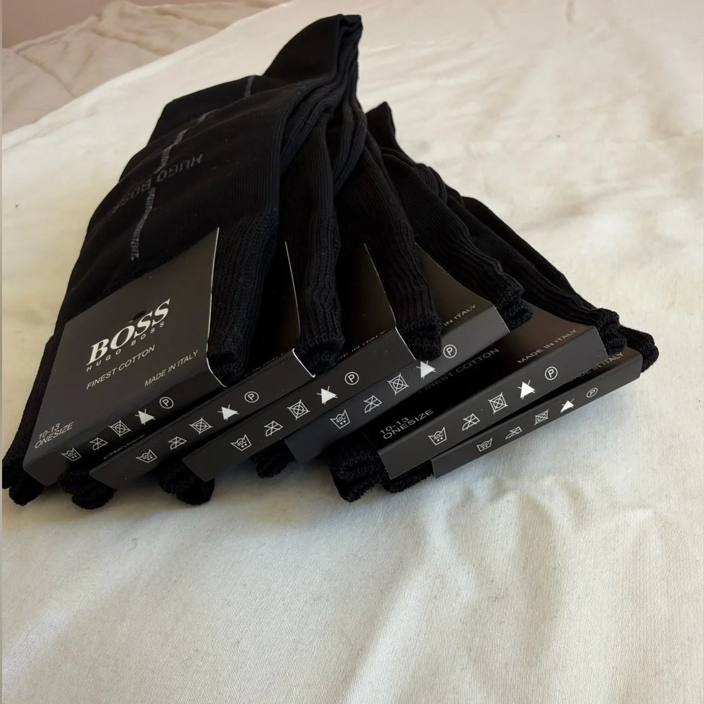 6 Pairs Hugo Boss Black Dress Socks - Picture 3 of 6
